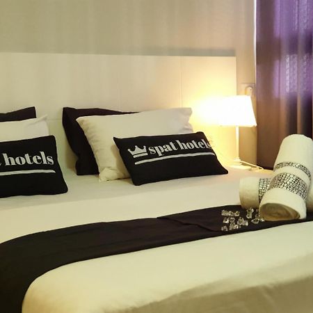 Spat Hotel Ашдод Екстериор снимка