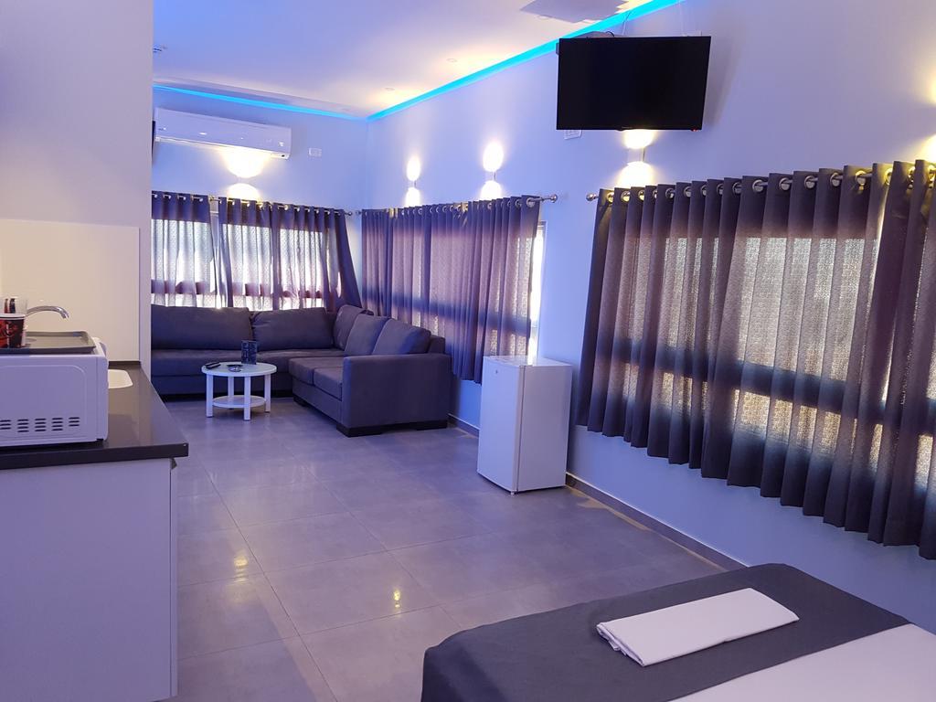 Spat Hotel Ашдод Екстериор снимка
