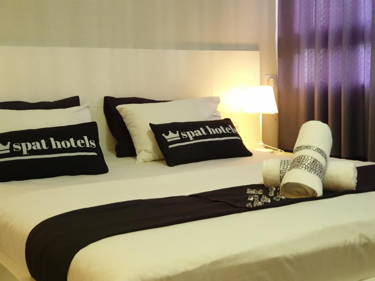 Spat Hotel Ашдод Екстериор снимка