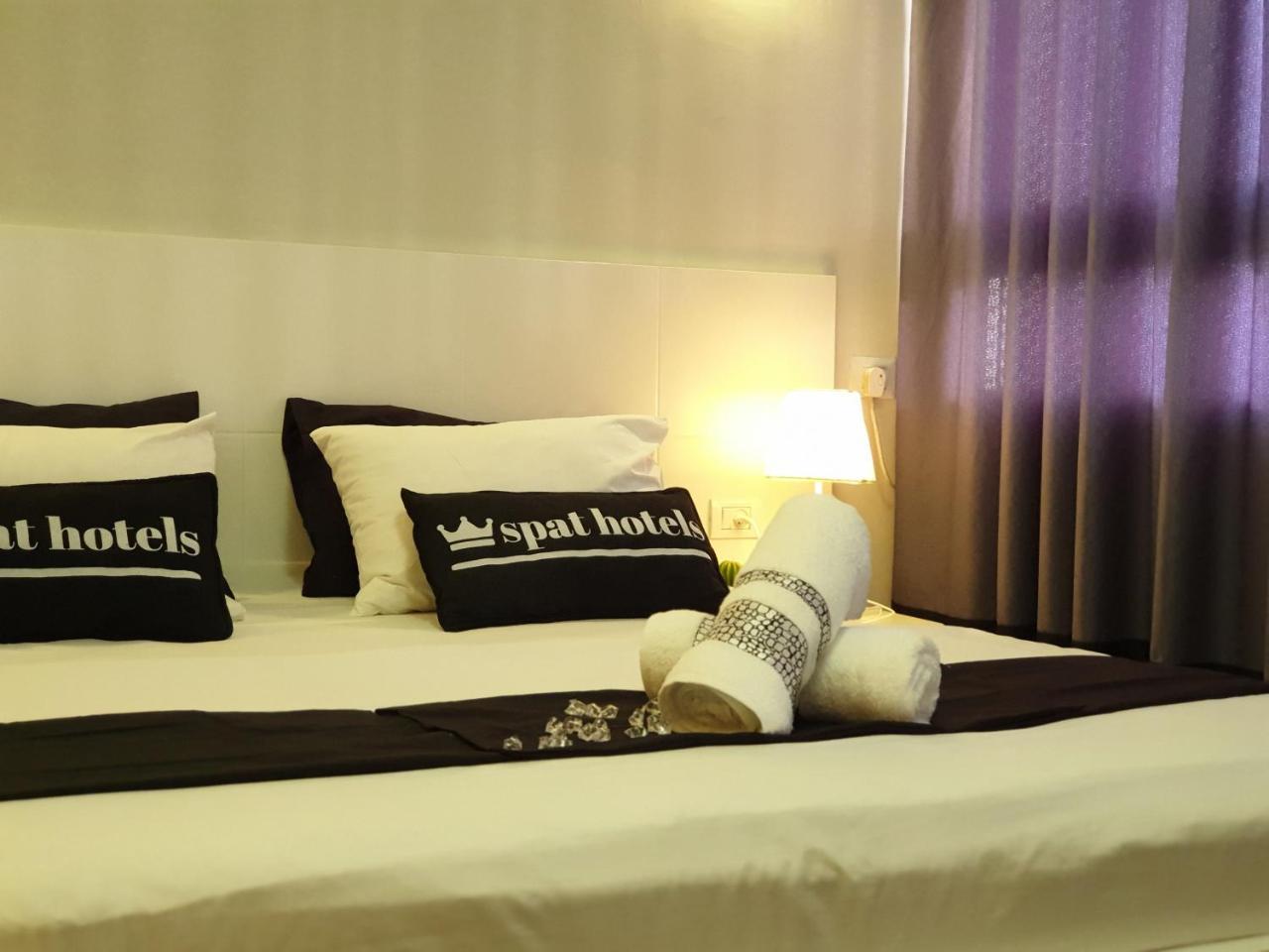 Spat Hotel Ашдод Екстериор снимка