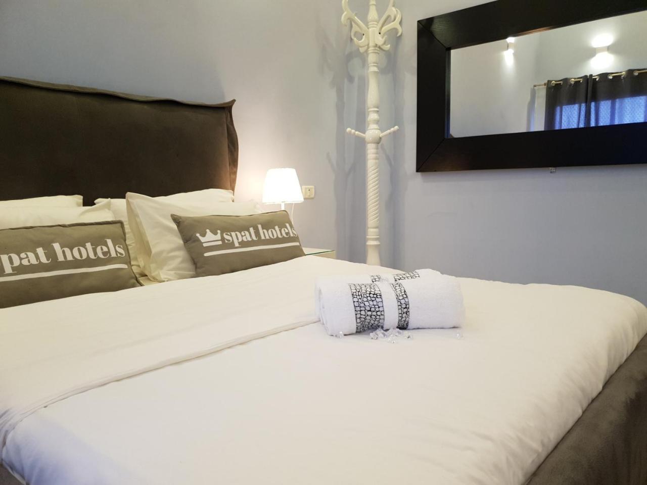 Spat Hotel Ашдод Екстериор снимка