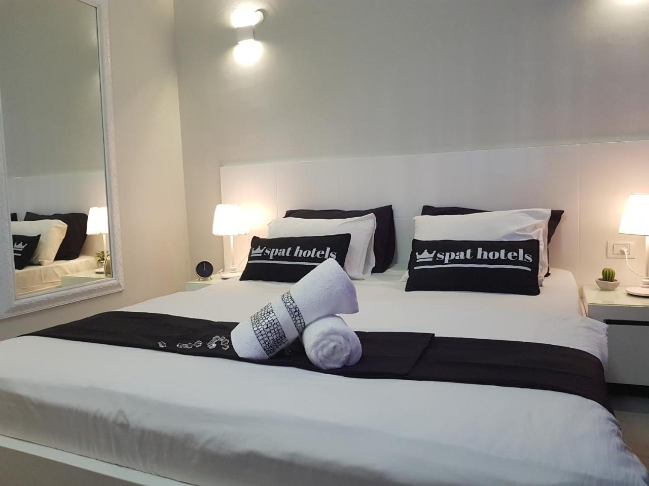 Spat Hotel Ашдод Екстериор снимка